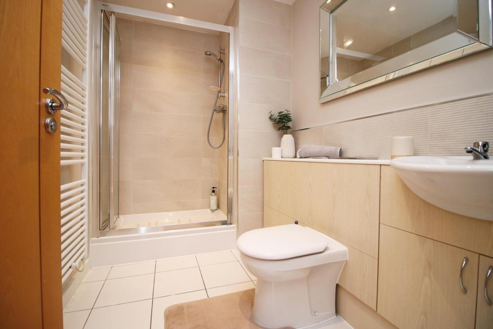 Perfect Getaway In Cardiff Marina Apartman Kültér fotó